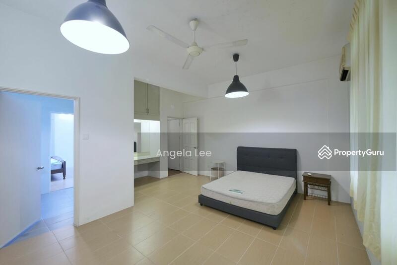 Untuk Dijual - Earls Court