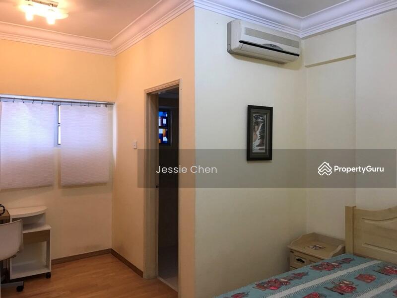 For Rent - Le Renaissance