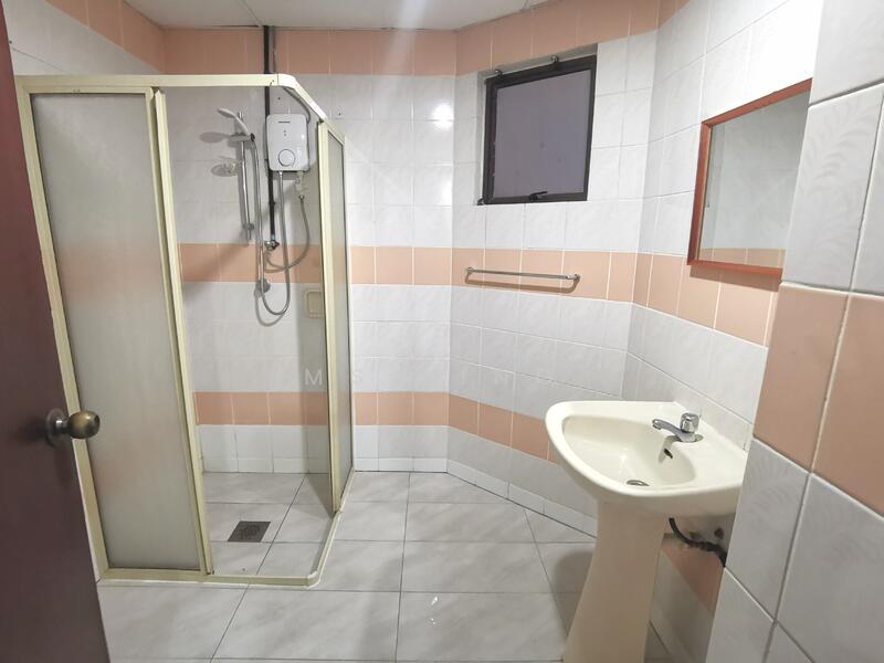 For Rent - Villa Puteri