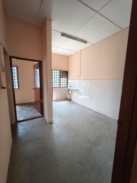 1-storey Terraced House for Rent in Skudai (Johor) - Chloe Mak - Kitchen - PropertyGuru.com.my