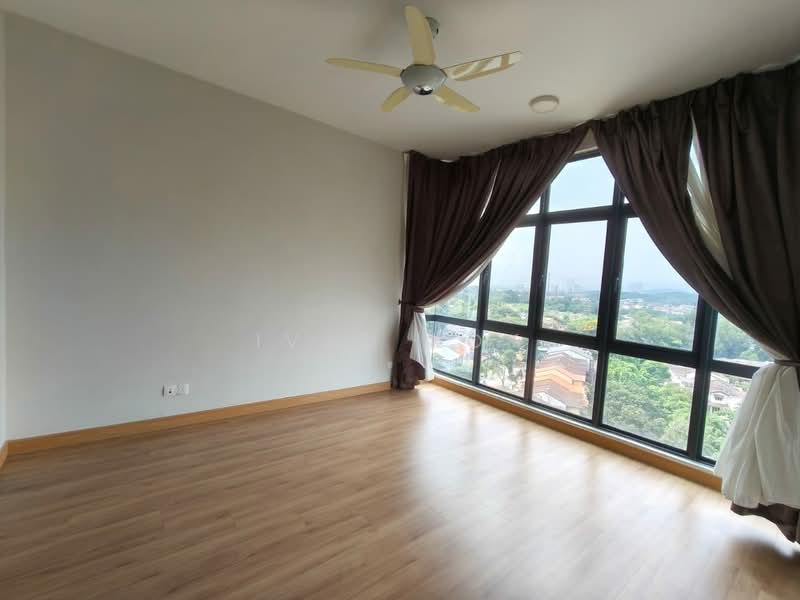 Kediaman Servis untuk Dijual di Verde - Ivan Kok - Living Room - PropertyGuru.com.my