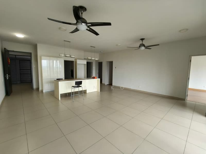 Kediaman Servis untuk Dijual di Verde - Ivan Kok - Living Room - PropertyGuru.com.my