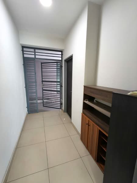 Kediaman Servis untuk Dijual di Verde - Ivan Kok - Entrance - PropertyGuru.com.my