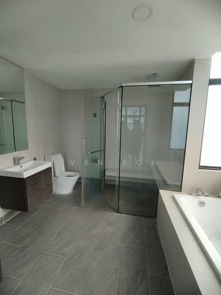 Servis Apartment untuk Dijual di Verde - Ivan Kok - Bathroom - PropertyGuru.com.my
