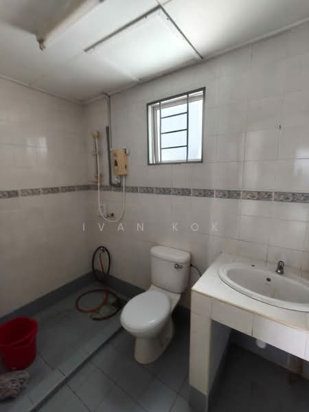 Kondominium untuk Dijual di Casa Damansara - Ivan Kok - Bathroom - PropertyGuru.com.my