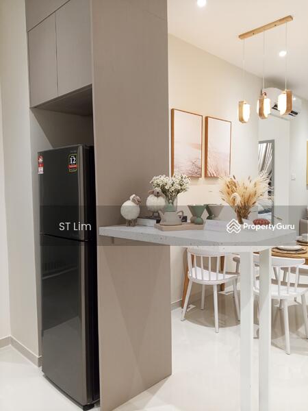 Iconic Harmony - Kitchen & dining