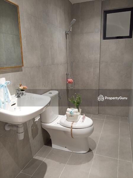 Iconic Harmony - washroom