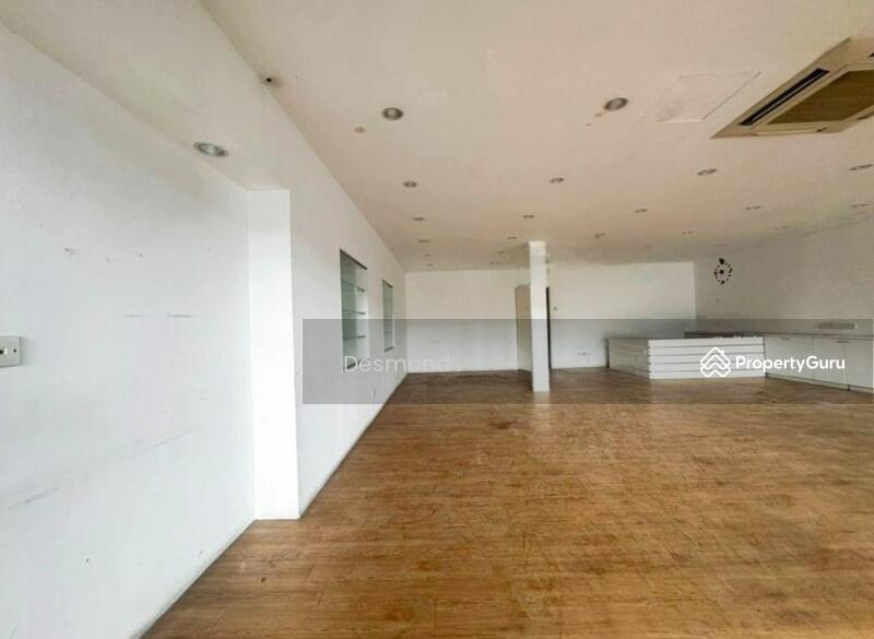 Single Storey Semi Detached House, Corner Lot, Commercial Use, Taman