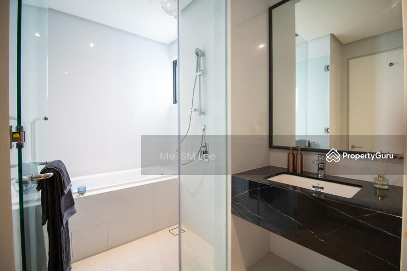 Pavilion Embassy Tower C, KLCC Bathroom