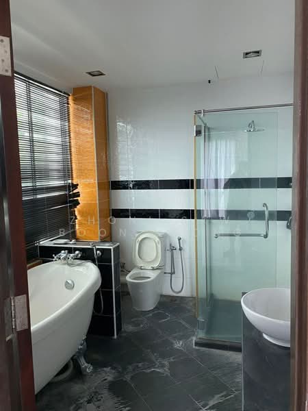 Rumah Banglo untuk Dijual di Bayan Lepas (Penang) - Zhonl Saw Boon Loong - Bathroom - PropertyGuru.com.my