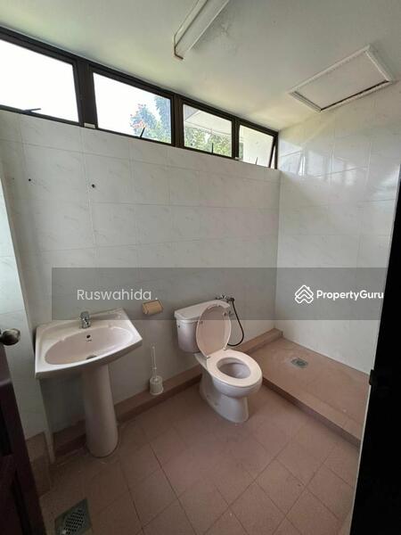 For Sale - Bungalow in Bukit Jambul for Sale