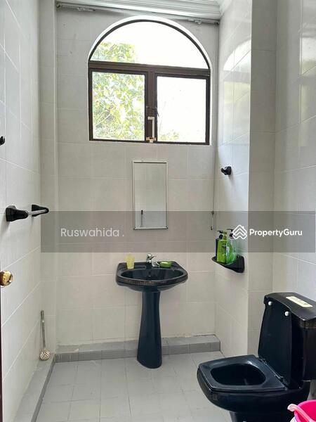For Sale - Bungalow in Bukit Jambul for Sale
