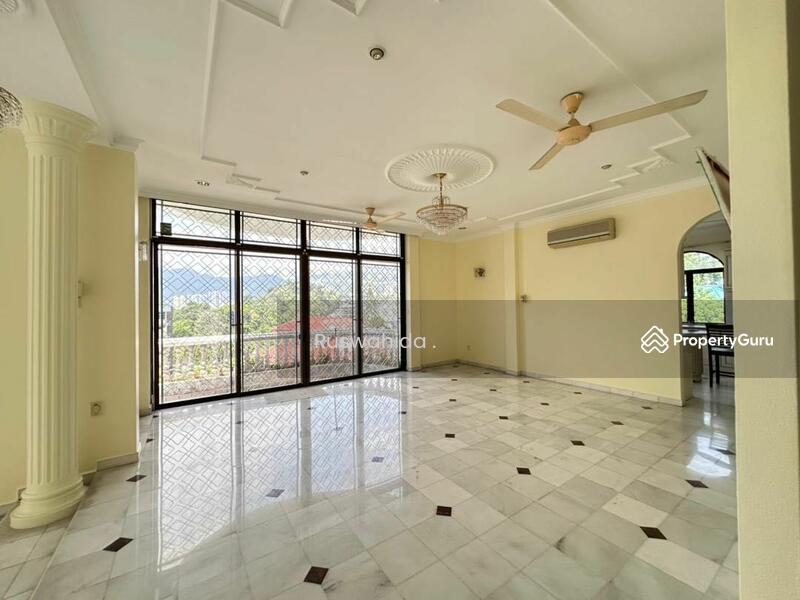 For Sale - Bungalow in Bukit Jambul for Sale
