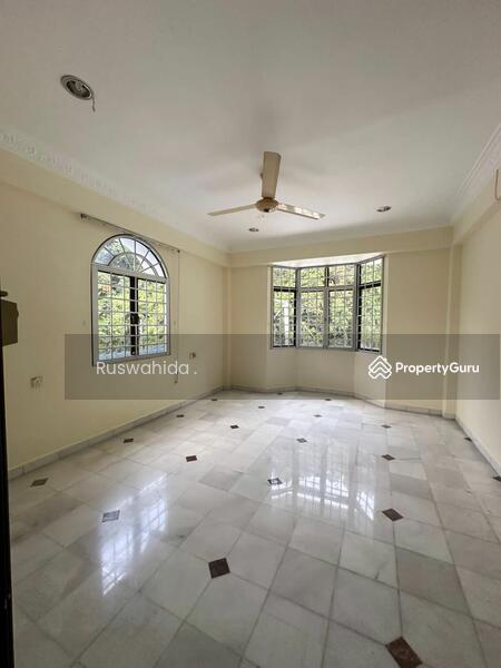 For Sale - Bungalow in Bukit Jambul for Sale