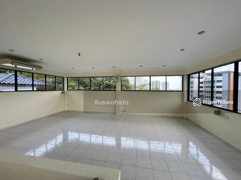 For Sale - Bungalow in Bukit Jambul for Sale