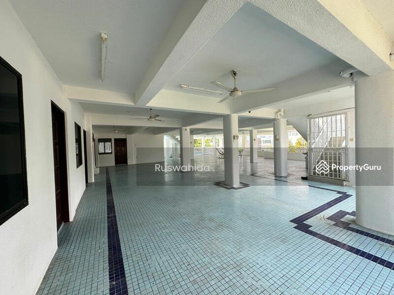 For Sale - Bungalow in Bukit Jambul for Sale