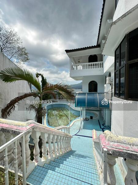 For Sale - Bungalow in Bukit Jambul for Sale