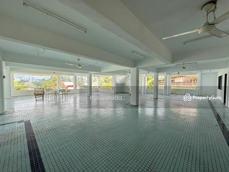 For Sale - Bungalow in Bukit Jambul for Sale