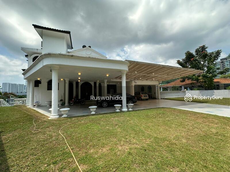 For Sale - Bungalow in Bukit Jambul for Sale