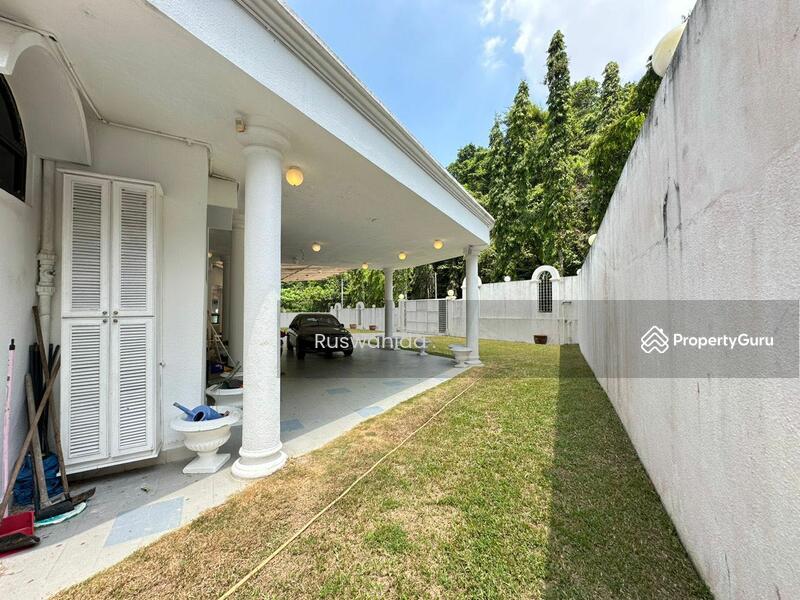 For Sale - Bungalow in Bukit Jambul for Sale