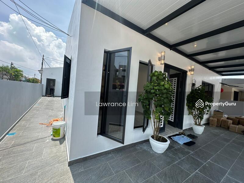 Ujong Pasir Freehold Corner Lot, Ujong Pasir, Melaka, 4 Bedrooms, 1950