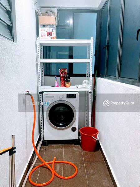 Condominium for Rent at Oasis 1 - Shamira P - Yard comes with frosted glass windows for privacy & safety. Washing machine + dryer - PropertyGuru.com.my