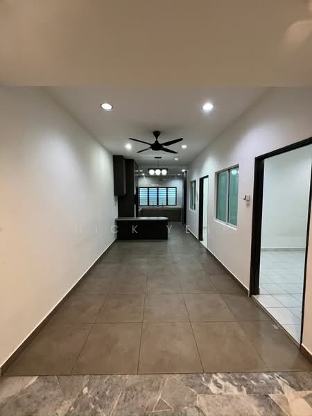 2-storey Terraced House for Rent in Bandar Sri Damansara (Selangor) - Nick Yeap - Corridor - PropertyGuru.com.my