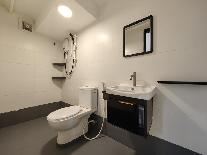 For Rent - SOHO @ Empire City