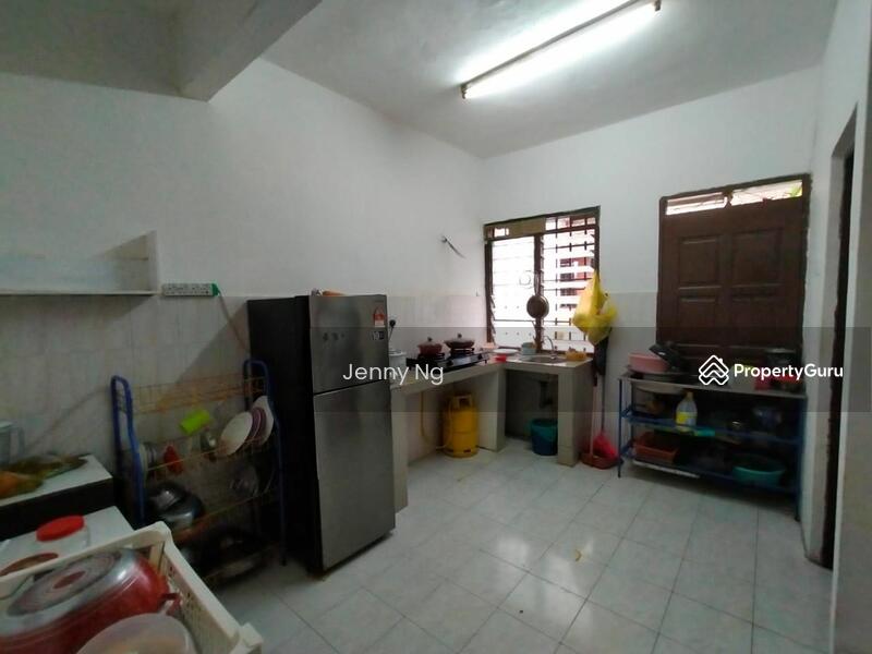Untuk Dijual - 2 1/2 Sty House at Falim Ipoh