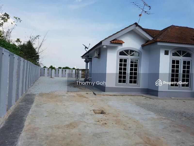 For Sale - Pantai Sepang Putra