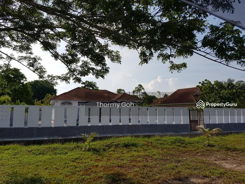 For Sale - Pantai Sepang Putra