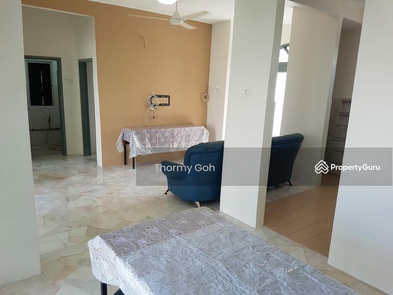 For Sale - Pantai Sepang Putra