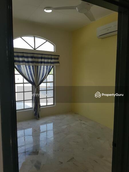 For Sale - Pantai Sepang Putra