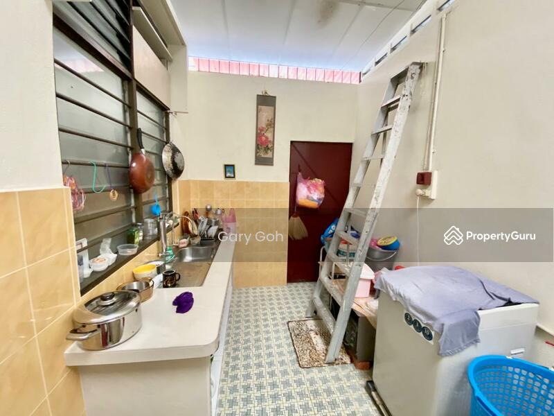 Untuk Dijual - 2 Storey Terrace Jalan Delima 2200sqft 110x20 Greenlane