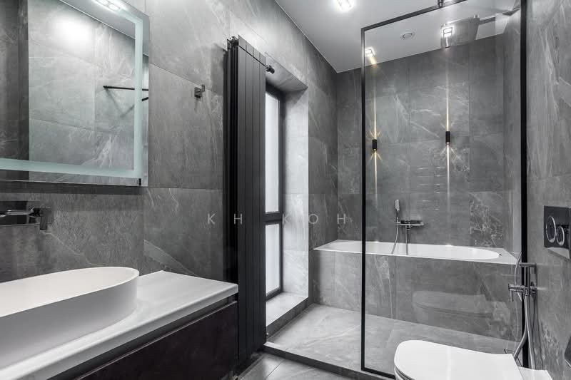 Condominium for Sale at RM3xxK Sungai Besi | 5min Walk to LRT | Free Furnish - KH Koh - Bathroom - PropertyGuru.com.my