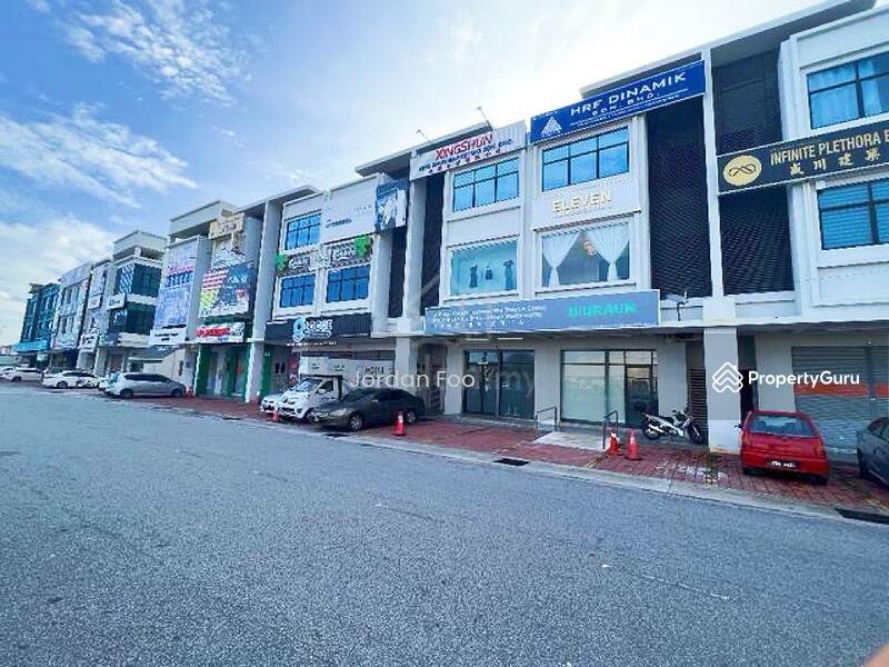 For Sale - Pusat Perniagaan Oren
