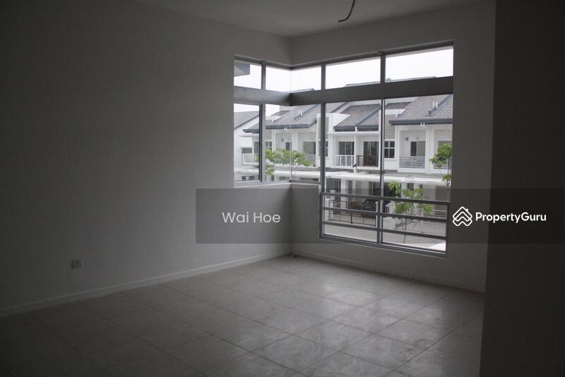 2-storey Terraced House for Sale in D'alpinia (Puchong) - Wai Hoe - PropertyGuru.com.my