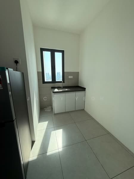 Service Residence for Sale at Meritus Residensi - Jacky Yeoh - Kitchen - PropertyGuru.com.my