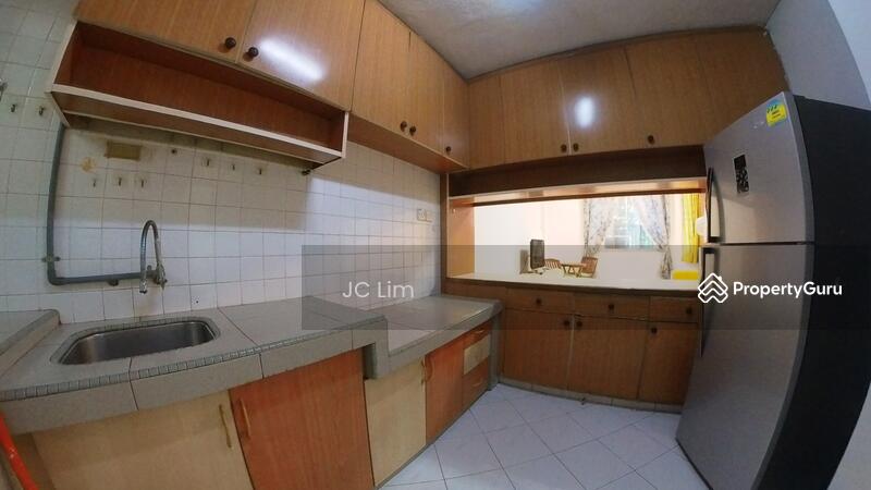 Untuk Disewa - Rampai Court