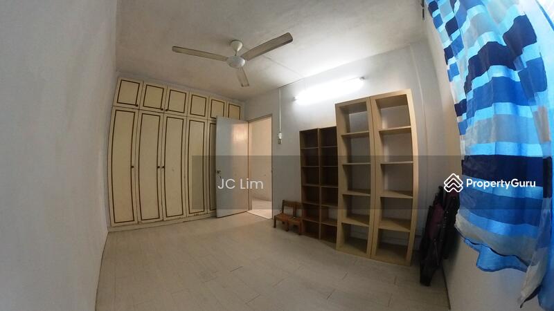 Untuk Disewa - Rampai Court