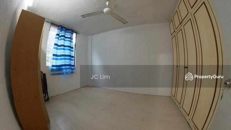 Untuk Disewa - Rampai Court