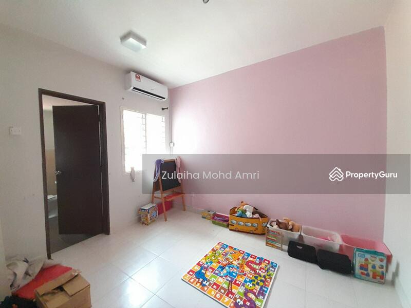 Furnished double Storrey Terrace House Taman Alam Suria Puncak Alam