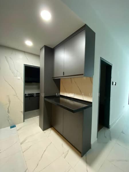 Kondominium untuk Disewa di Lakefront Homes - Abu Mansur - PropertyGuru.com.my