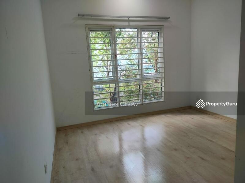 For Rent - The Holmes 1
