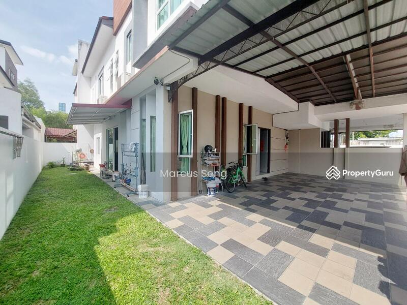 Tasek Square, Ipoh, Perak, 2.5 Storey Semi D For Sale, Tasek , Ipoh, Perak, 4 Bedrooms, 2400