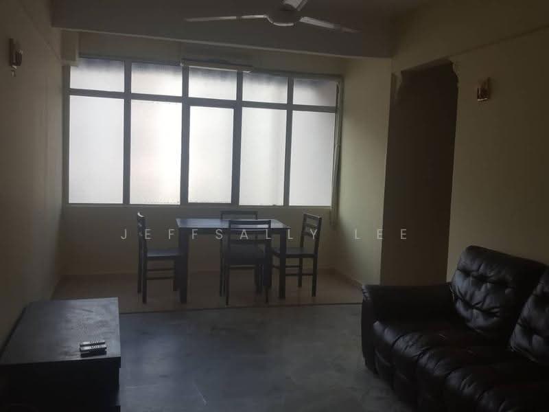 Pangsapuri untuk Dijual di Subang Perdana Goodyear Court 8 - JeffSally Lee - Living Room - PropertyGuru.com.my