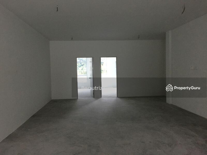 Untuk Dijual - 2-storey Shophouse, Desa Ilmu, Kota Samarahan