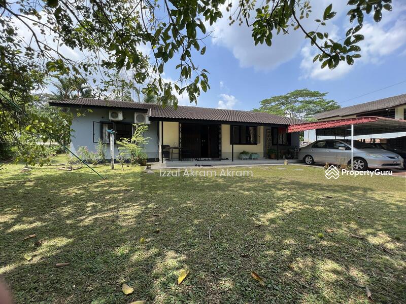 TAMAN KOLAM AYER, JALAN MAS, Johor Bahru, Johor, 4 Bedrooms, 2100 sqft