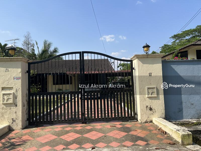 TAMAN KOLAM AYER, JALAN MAS, Johor Bahru, Johor, 4 Bedrooms, 2100 sqft