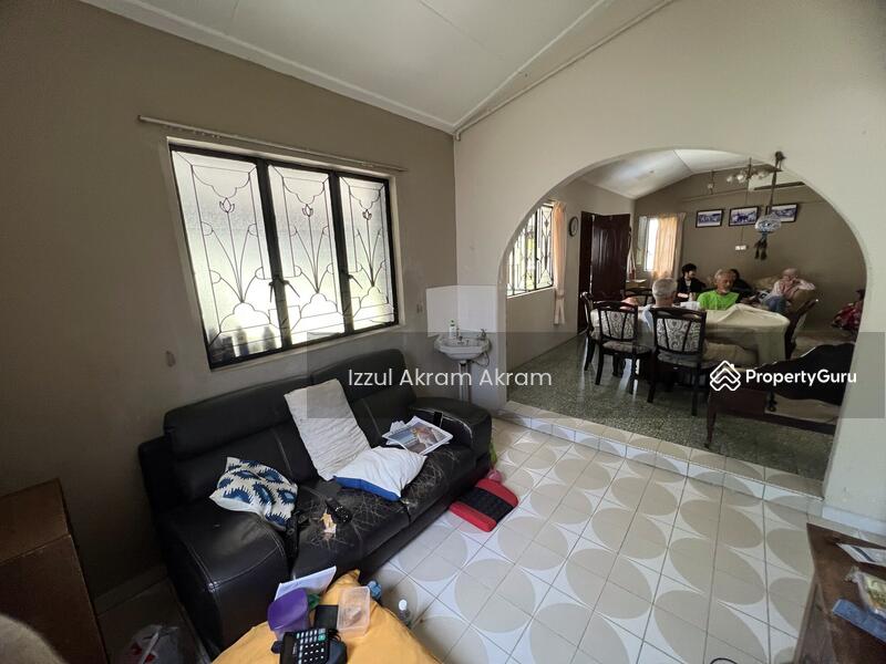 TAMAN KOLAM AYER, JALAN MAS, Johor Bahru, Johor, 4 Bedrooms, 2100 sqft